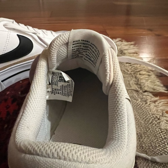 Nike Court Legacy Lift Sneaker - Picture 8 of 8